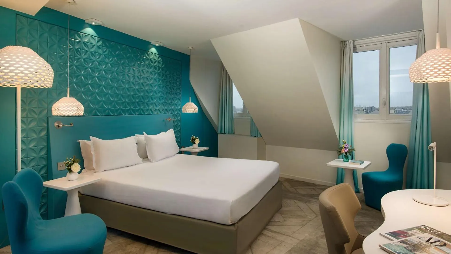 هوليداي إن غار دو لإيه 4* باريس